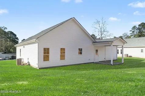 1709 Elizabeth Drive Kinston NC 28504