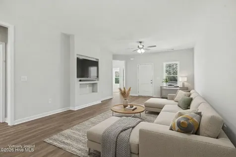 1709 Elizabeth Drive Kinston NC 28504
