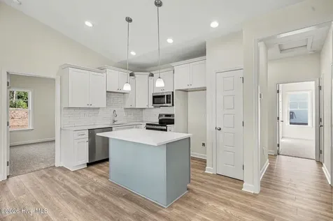 1711 Elizabeth Drive Kinston NC 28504