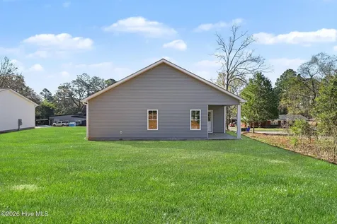 1711 Elizabeth Drive Kinston NC 28504