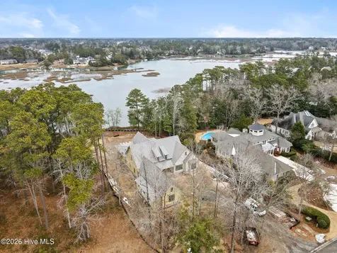 807 John's Orchard Lane Wilmington NC 28411