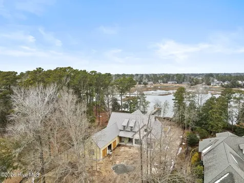 807 John's Orchard Lane Wilmington NC 28411