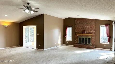 1935 Caracara Drive New Bern NC 28560