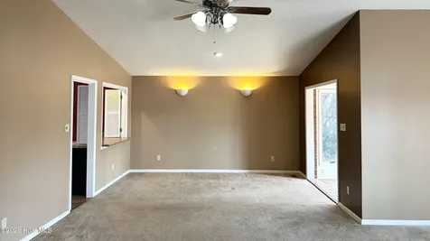 1935 Caracara Drive New Bern NC 28560
