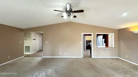 1935 Caracara Drive New Bern NC 28560