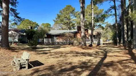 1935 Caracara Drive New Bern NC 28560