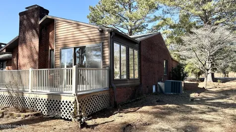 1935 Caracara Drive New Bern NC 28560