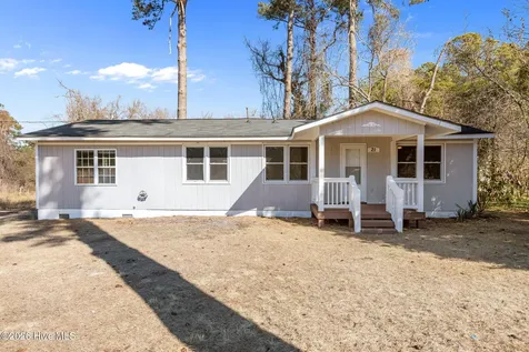 21 East Drive Jacksonville NC 28546
