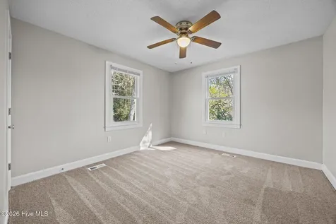 21 East Drive Jacksonville NC 28546
