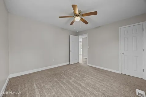 21 East Drive Jacksonville NC 28546