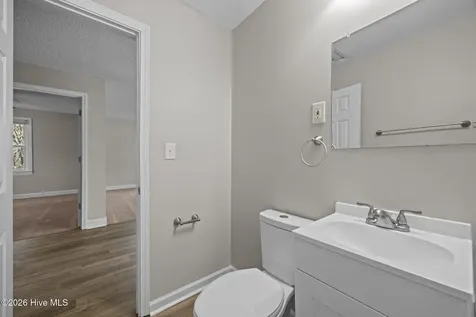 21 East Drive Jacksonville NC 28546