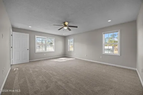 21 East Drive Jacksonville NC 28546