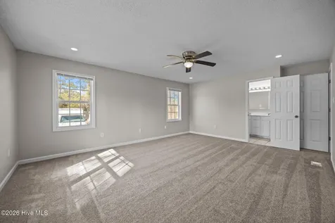 21 East Drive Jacksonville NC 28546