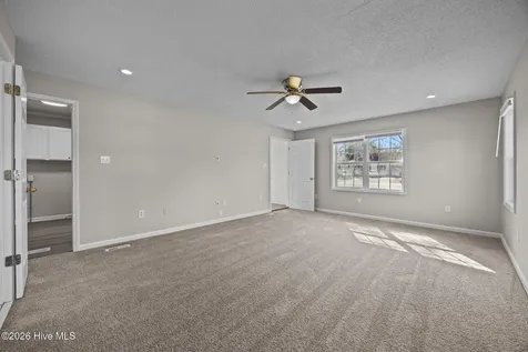 21 East Drive Jacksonville NC 28546