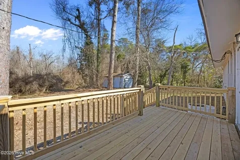 21 East Drive Jacksonville NC 28546