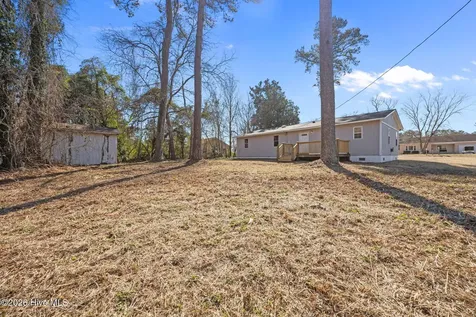 21 East Drive Jacksonville NC 28546
