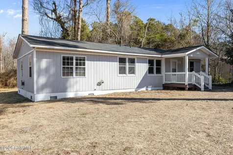 21 East Drive Jacksonville NC 28546