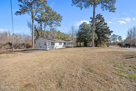 21 East Drive Jacksonville NC 28546