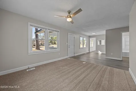 21 East Drive Jacksonville NC 28546
