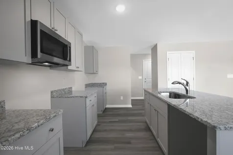80 Coachman Lane Autryville NC 28318