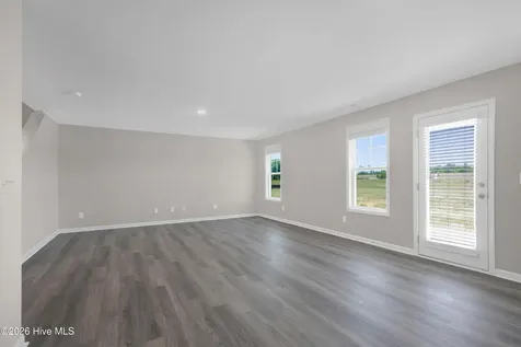 80 Coachman Lane Autryville NC 28318