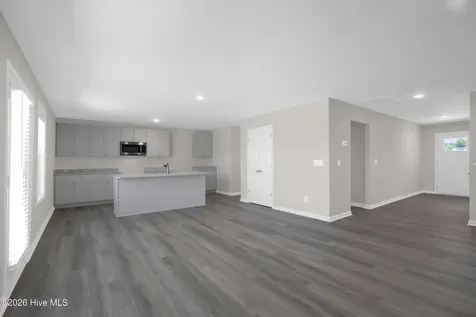 80 Coachman Lane Autryville NC 28318