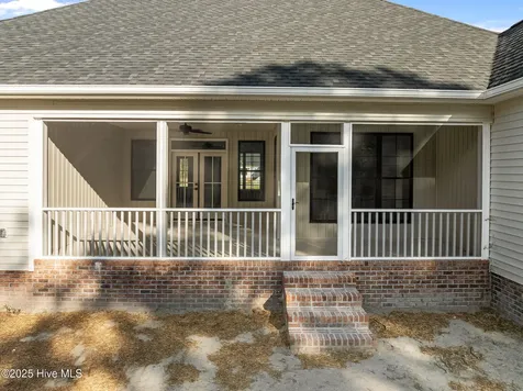 467 Eagle Trace Drive Blounts Creek NC 27814