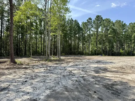 467 Eagle Trace Drive Blounts Creek NC 27814