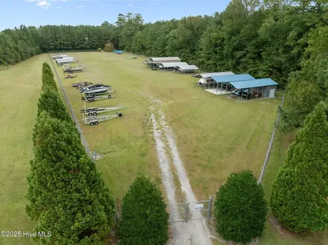 467 Eagle Trace Drive Blounts Creek NC 27814