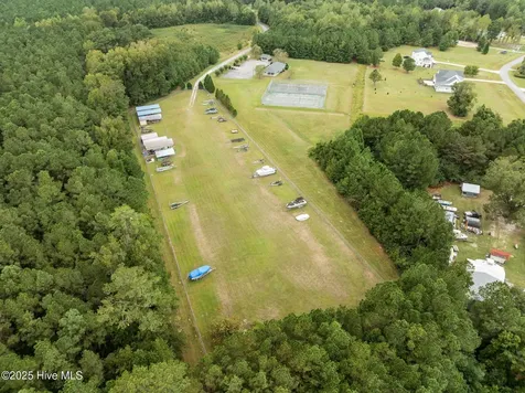 467 Eagle Trace Drive Blounts Creek NC 27814