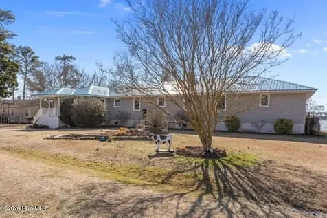 835 Foreman Lane Belhaven NC 27810