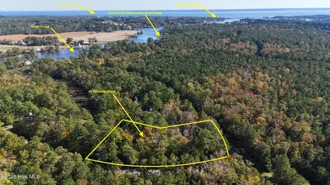 42 Winding Creek Drive Oriental NC 28571