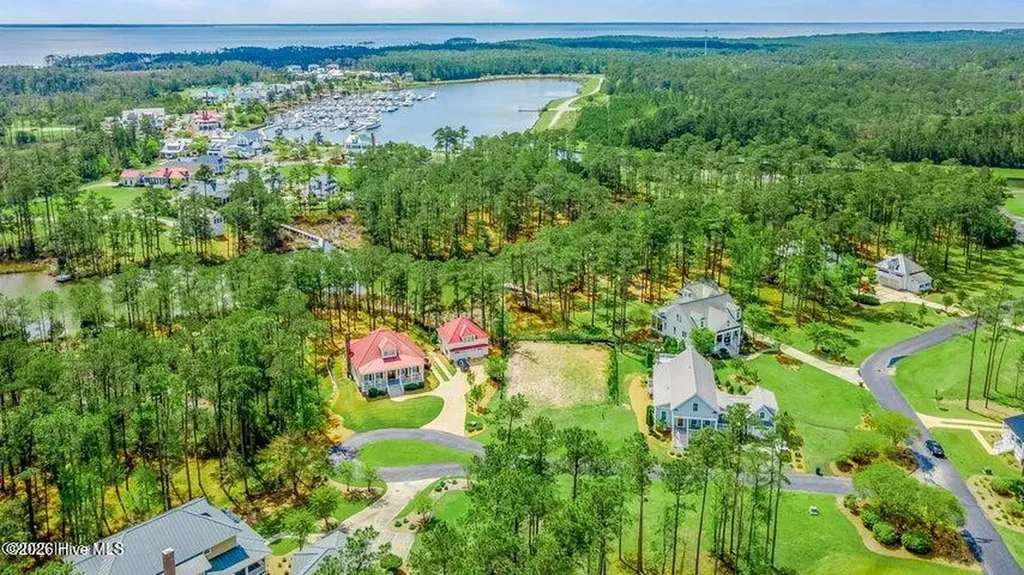 32 Quidley Cove Oriental NC 28571