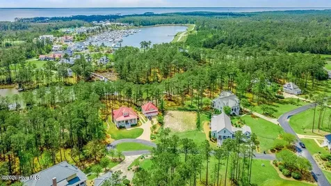 32 Quidley Cove Oriental NC 28571