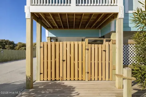 107 Beachwood Drive Atlantic Beach NC 28512