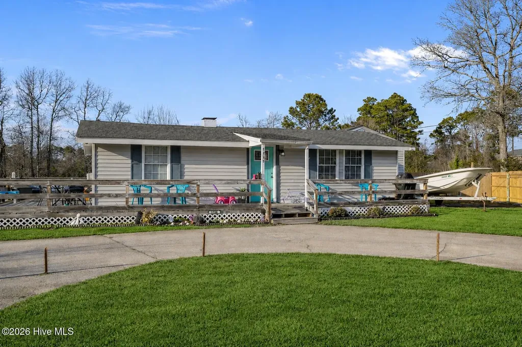 1768 Highway 24 Newport NC 28570