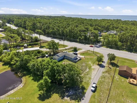 1768 Highway 24 Newport NC 28570