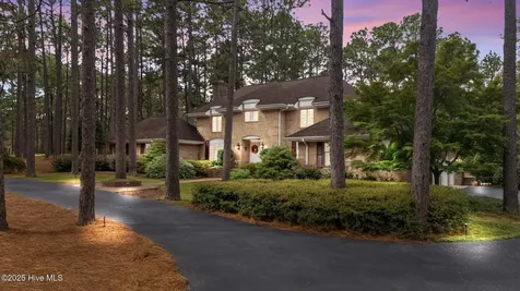 35 Lake Dornoch Drive Pinehurst NC 28374