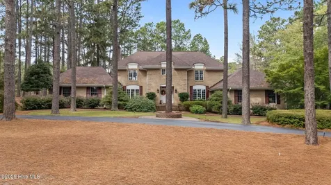35 Lake Dornoch Drive Pinehurst NC 28374