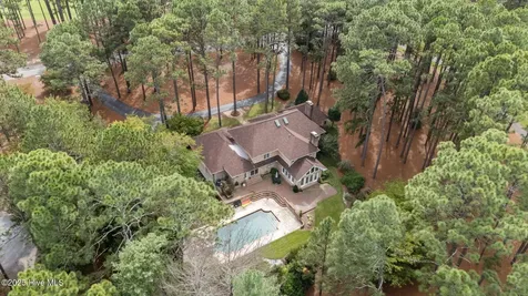 35 Lake Dornoch Drive Pinehurst NC 28374