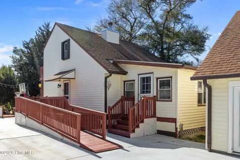 131 Purdie Drive Emerald Isle NC 28594