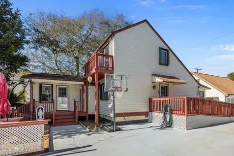 131 Purdie Drive Emerald Isle NC 28594