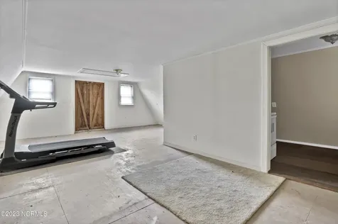 8 Scotts Hill Loop Road Wilmington NC 28411
