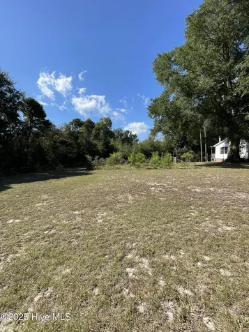 8 Scotts Hill Loop Road Wilmington NC 28411