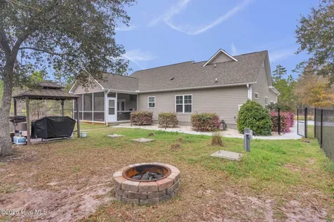 2000 Southport Lane Southport NC 28461