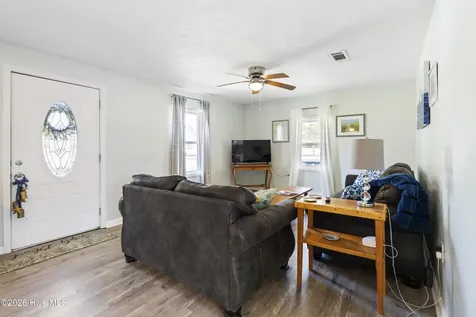 552 Tar Landing Road Holly Ridge NC 28445