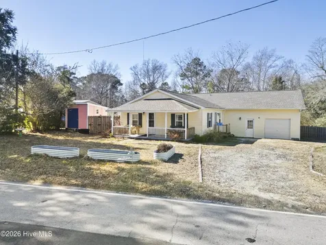 552 Tar Landing Road Holly Ridge NC 28445