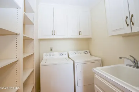 303 Mcreynolds Street Carthage NC 28327
