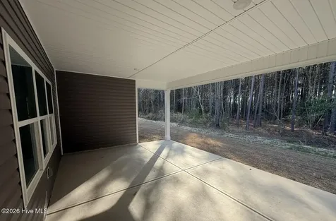 199 Seashore Street Grimesland NC 27837