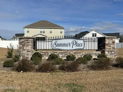 199 Seashore Street Grimesland NC 27837